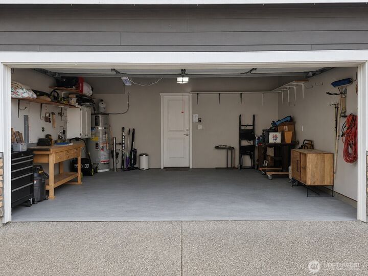 Garage at 8702 E Gilman Avenue