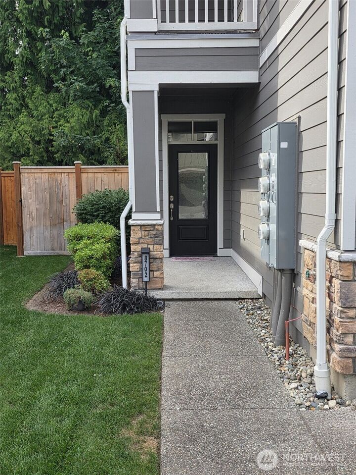 Front entry at 8702 E Gilman Avenue