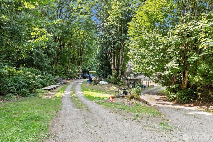 Walking trails from the door at 18010 123rd Avenue NE