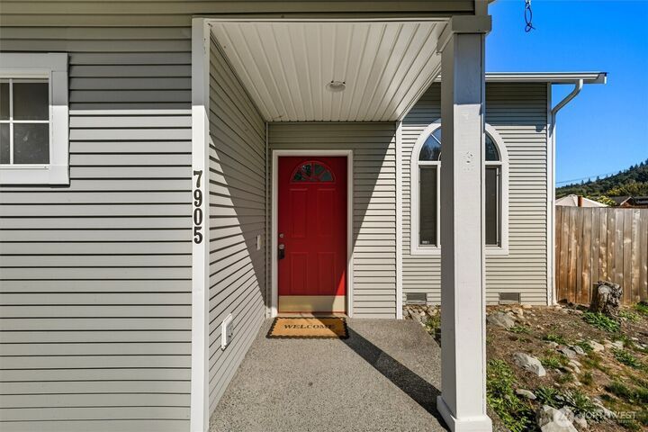 The front door at 7905 Jensen Farm Lane